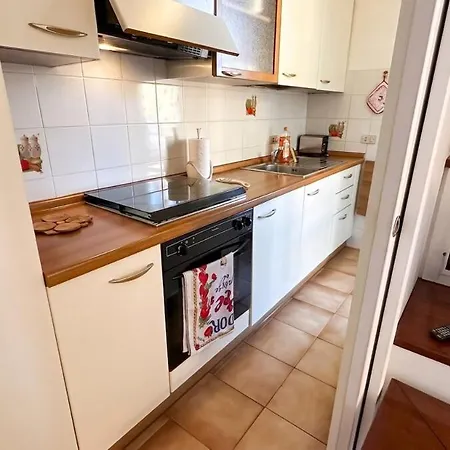 Apartament 10 Minuti Dall'aeroporto Linate Flat